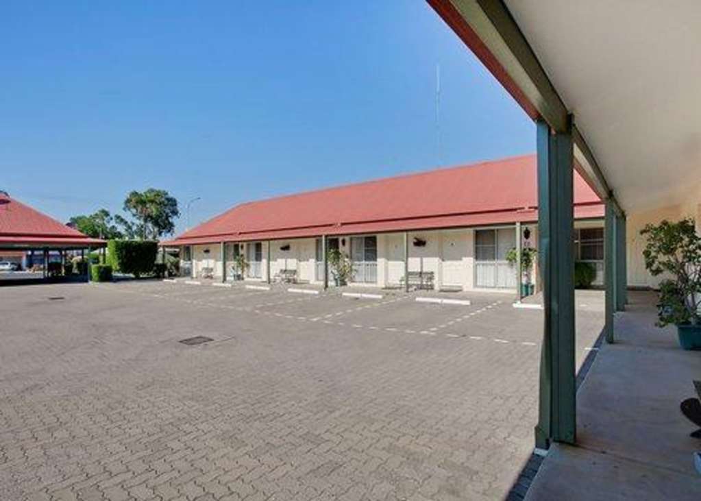 Pioneer Motel غونديويندي المظهر الخارجي الصورة